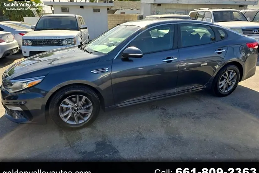 2020 Kia Optima LX photo 1