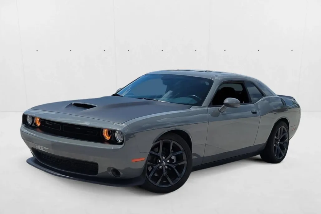 2023 Dodge Challenger GT photo 1