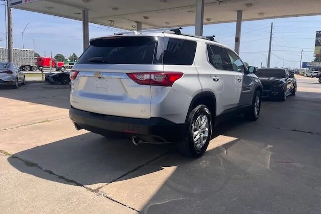 2020 Chevrolet Traverse Cloth photo 1