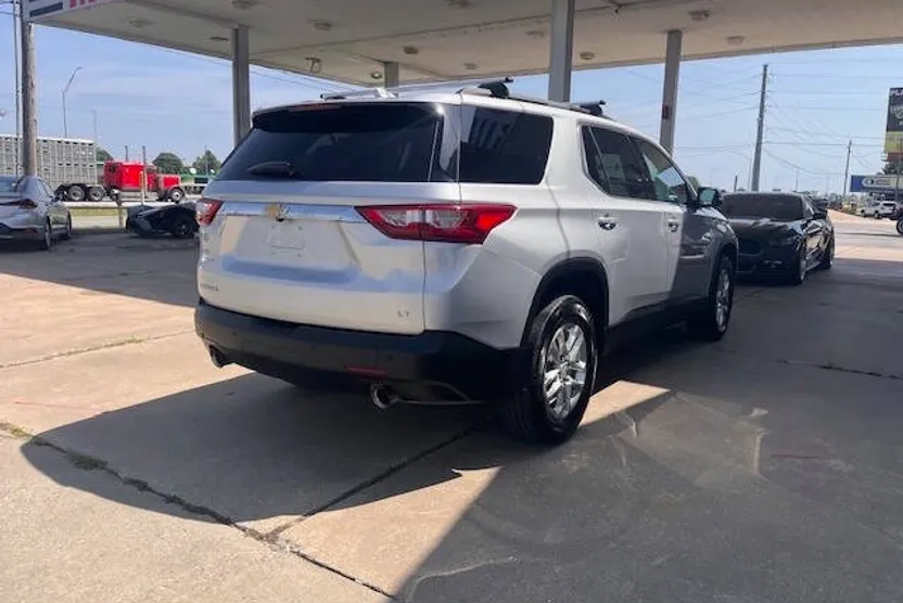 2020 Chevrolet Traverse Cloth photo 1