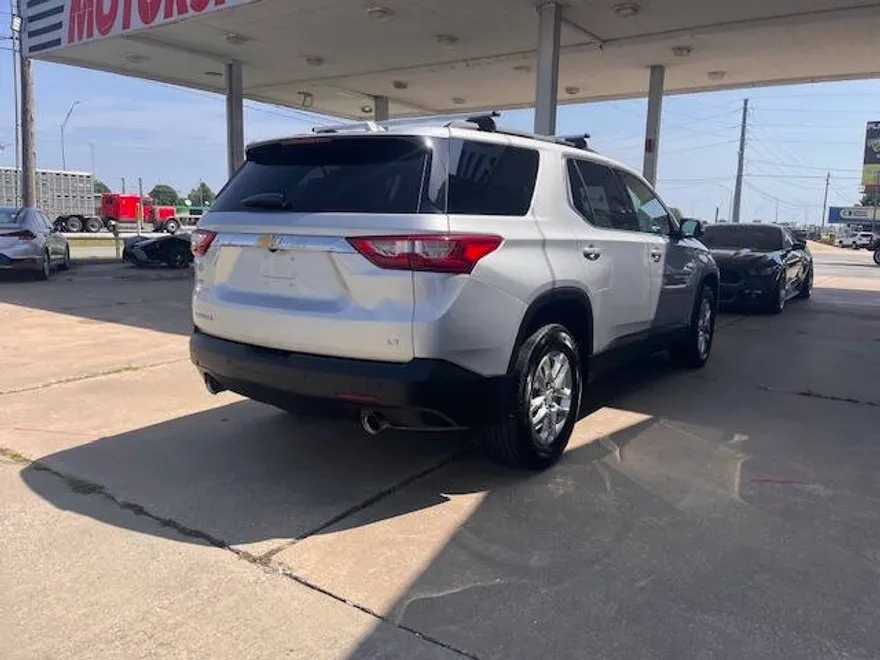 2020 Chevrolet Traverse Cloth photo 1