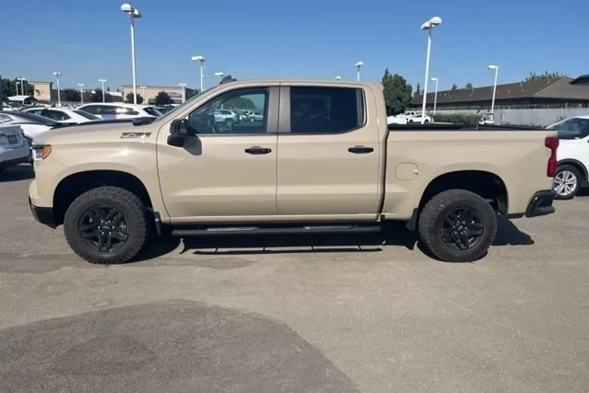 2023 Chevrolet Silverado 1500 LT Trail Boss photo 1