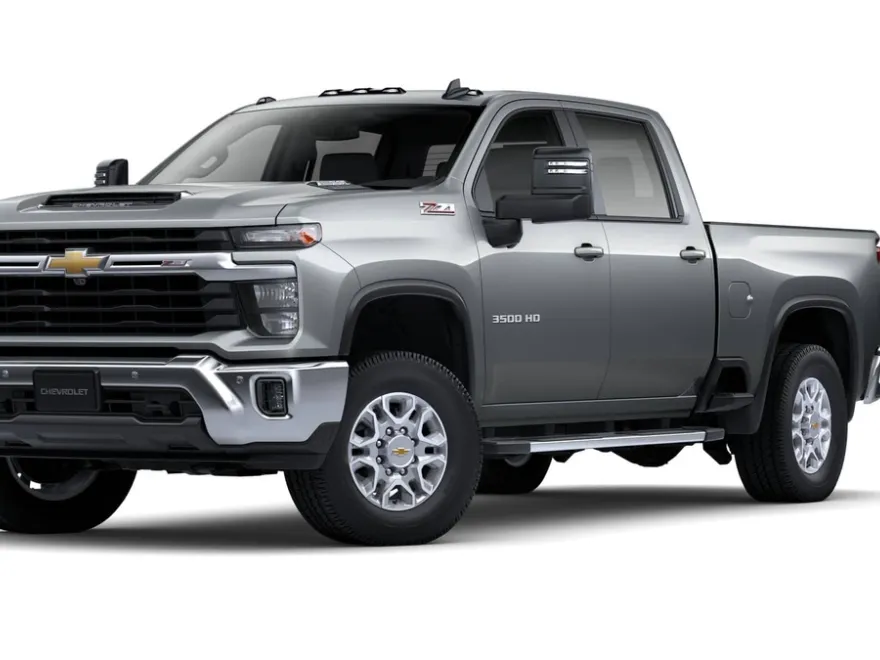 2025 Chevrolet Silverado 3500HD LT photo 1