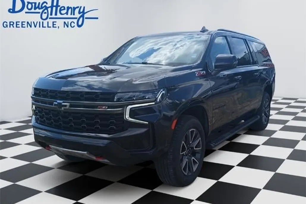 2022 Chevrolet Suburban Z71 photo 1