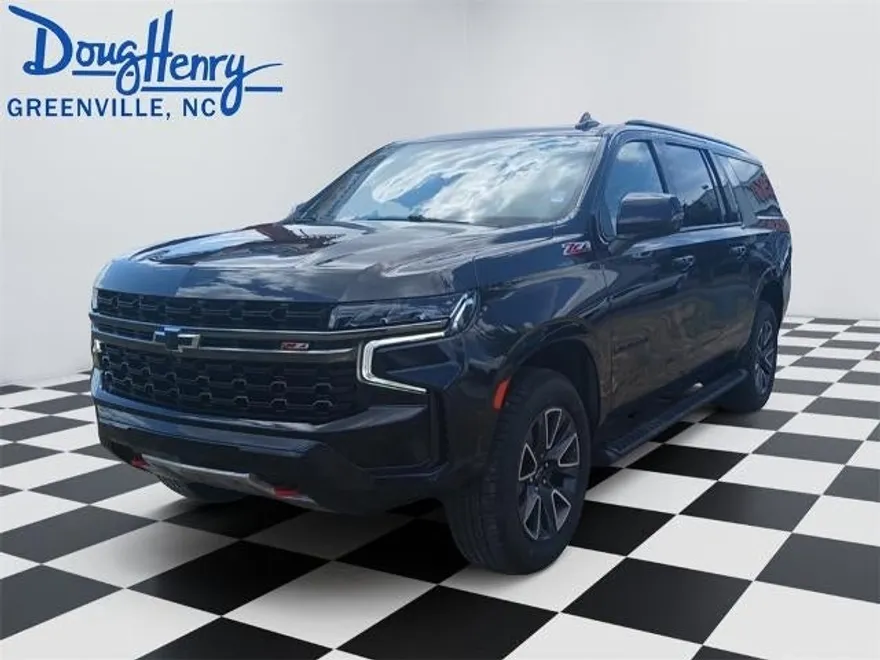 2022 Chevrolet Suburban Z71 photo 1