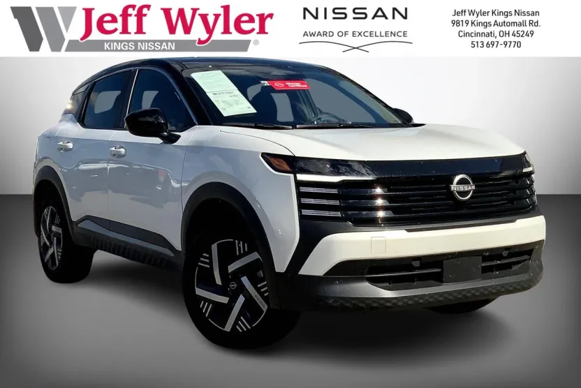 2025 Nissan Kicks SV photo 1