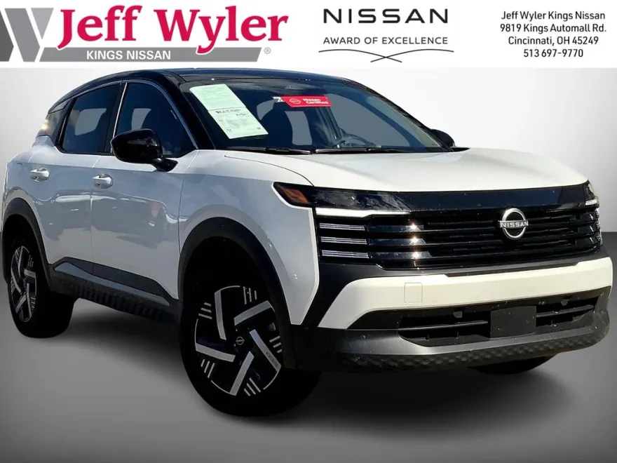 2025 Nissan Kicks SV photo 1