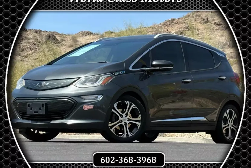 2017 Chevrolet Bolt EV Premier photo 1