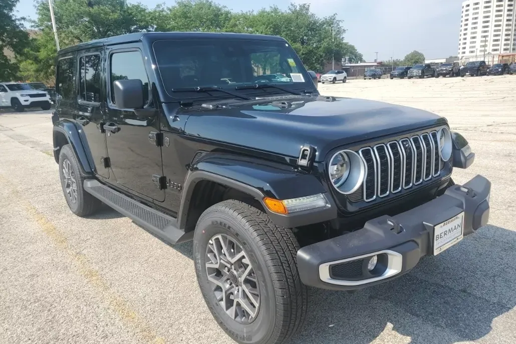 2025 Jeep Wrangler Sahara photo 1