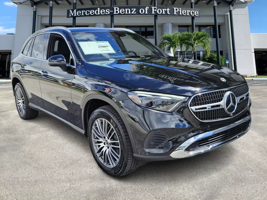 2026 Mercedes Benz GLC 300 photo 1