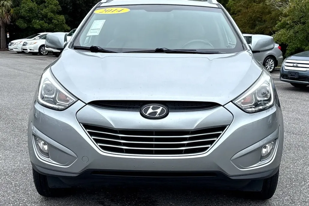 2014 Hyundai Tucson SE photo 1