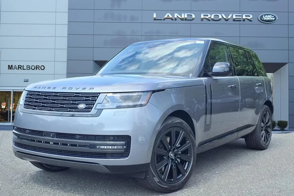 2025 Land Rover Range Rover SE photo 1