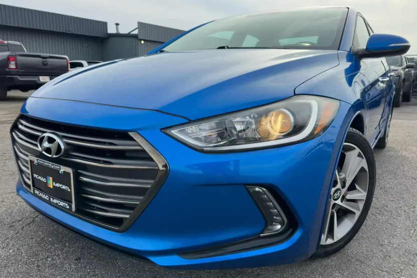 2017 Hyundai Elantra Limited photo 1