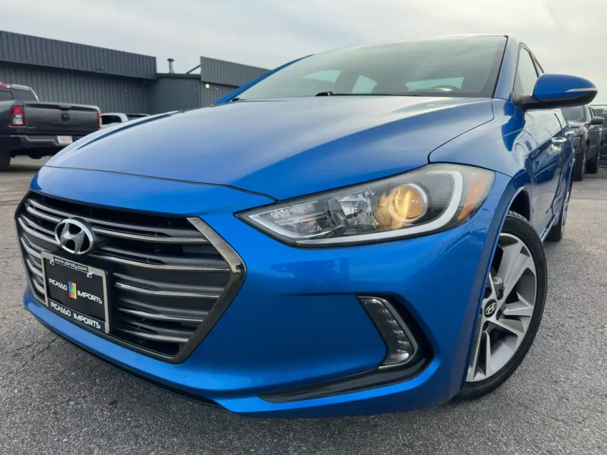 2017 Hyundai Elantra Limited photo 1