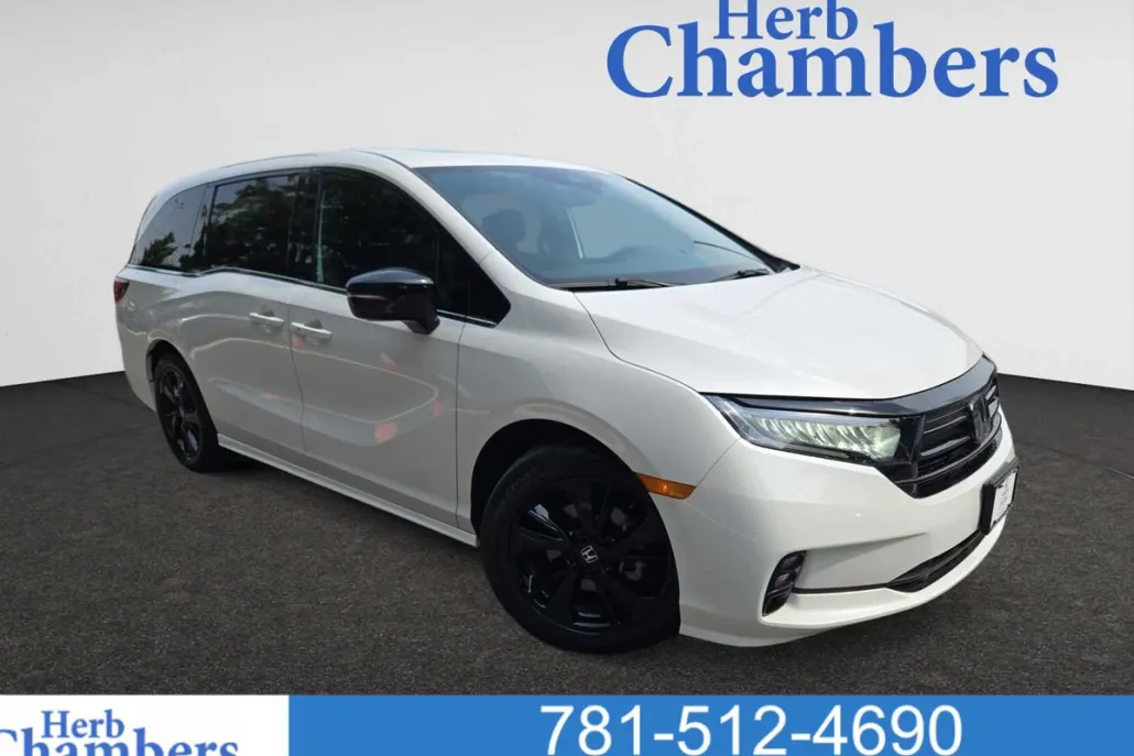 2023 Honda Odyssey Sport photo 1