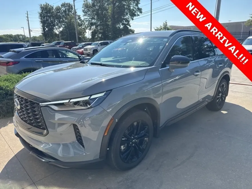 2025 Infiniti QX60 Luxe photo 1