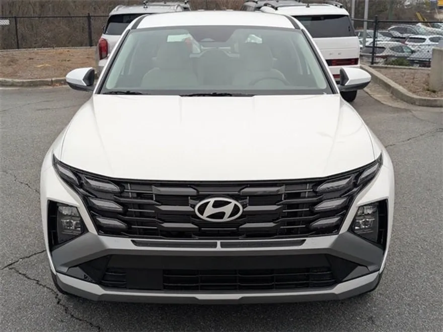 2025 Hyundai Tucson SE photo 1