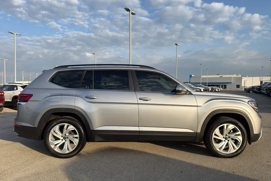 2021 Volkswagen Atlas V6 SE Technology photo 1