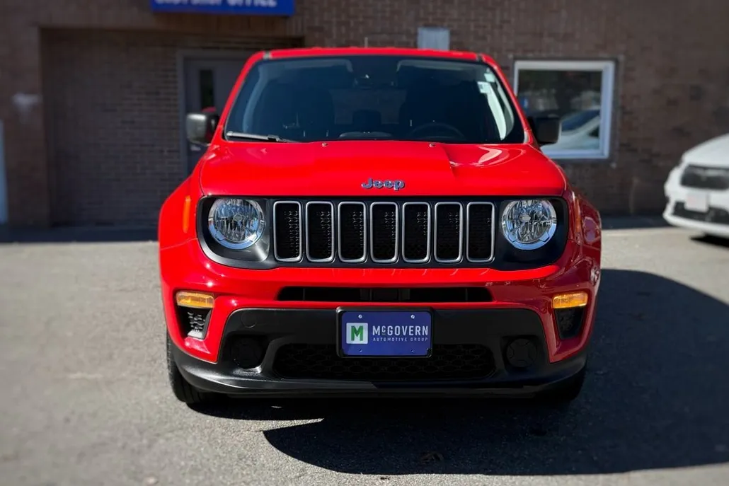 2023 Jeep Renegade Latitude photo 1