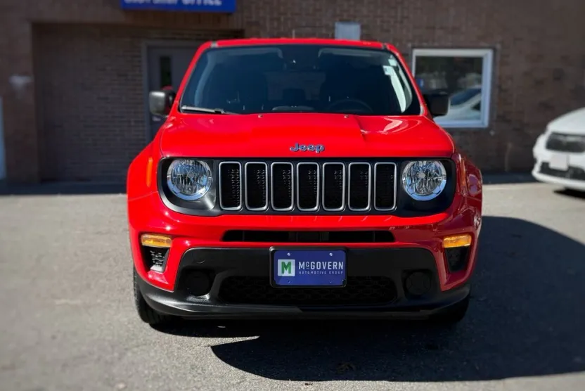 2023 Jeep Renegade Latitude photo 1