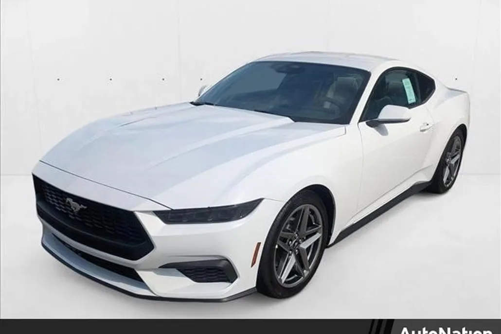 2025 Ford Mustang EcoBoost photo 1