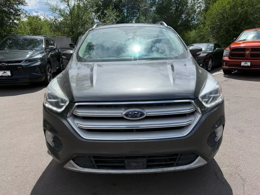 2019 Ford Escape Titanium photo 1