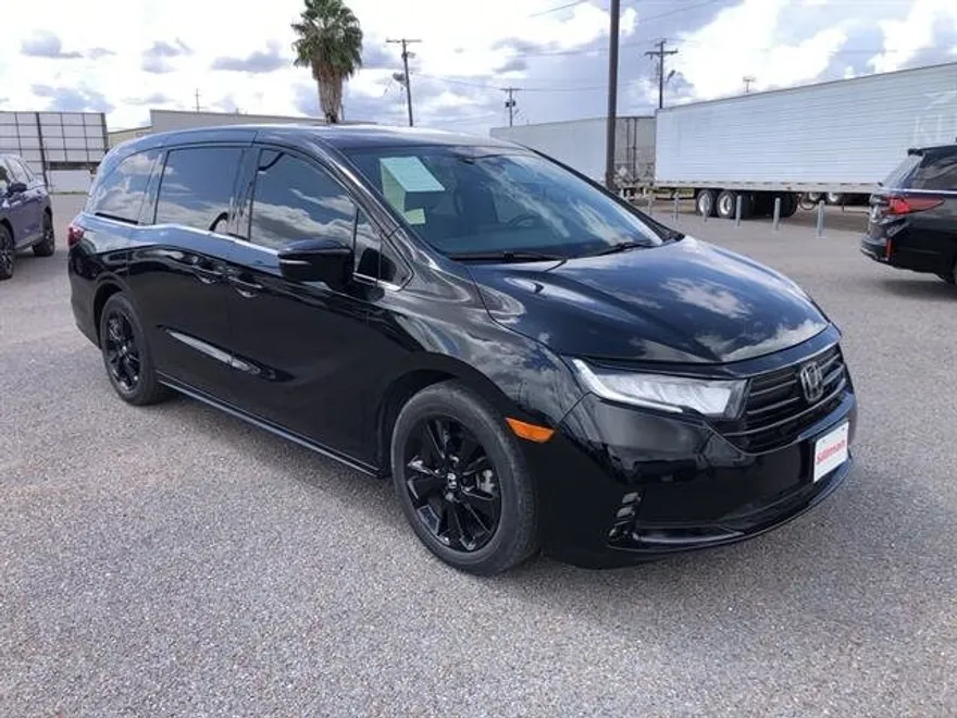 2023 Honda Odyssey Sport photo 1