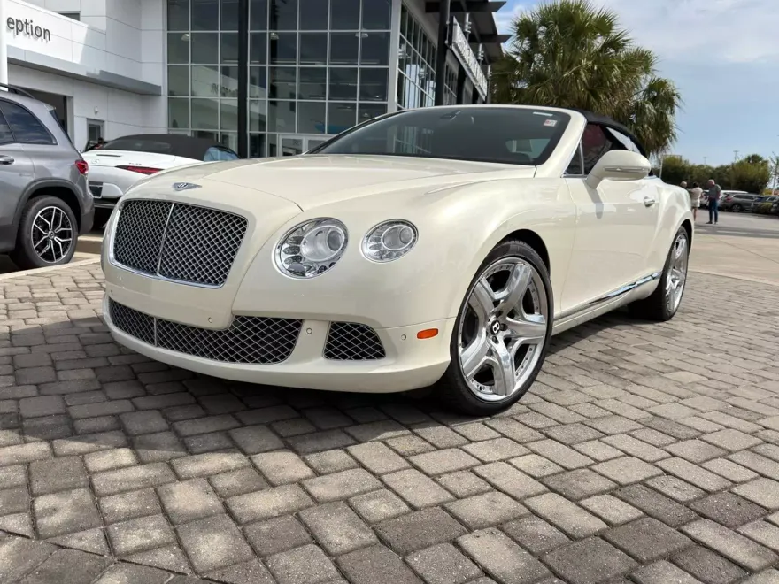 2012 Bentley Continental GTC photo 1