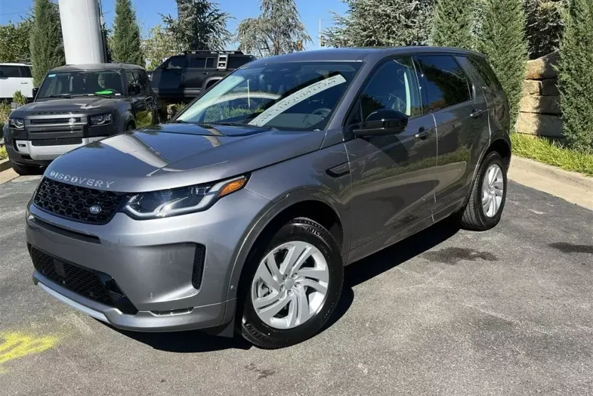 2025 Land Rover Discovery Sport S photo 1