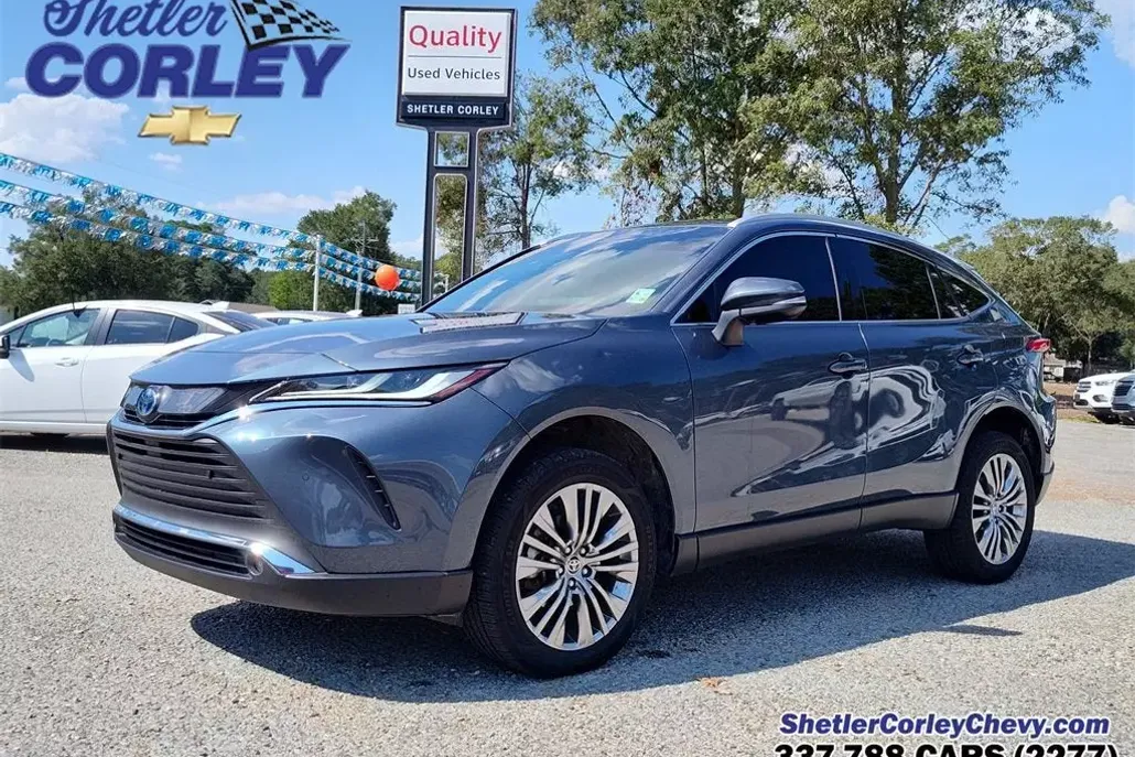 2023 Toyota Venza XLE photo 1