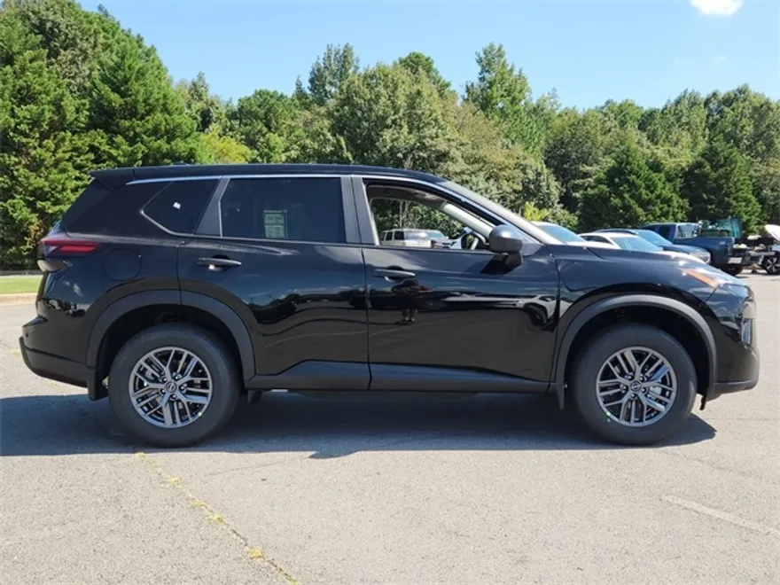 2026 Nissan Rogue S photo 1