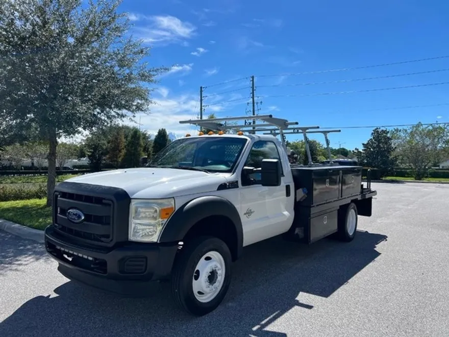 2016 Ford F-550 photo 1