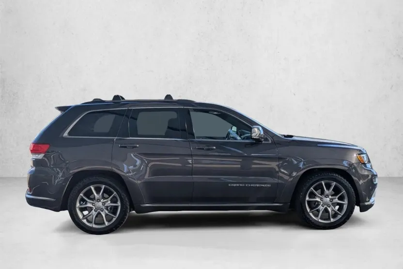2016 Jeep Grand Cherokee Summit photo 1