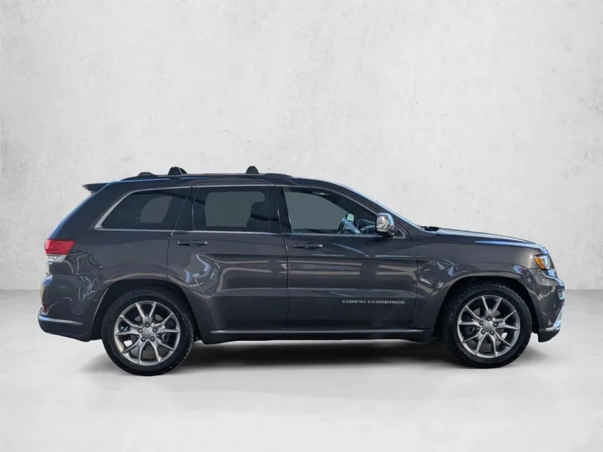 2016 Jeep Grand Cherokee Summit Sport photo 1