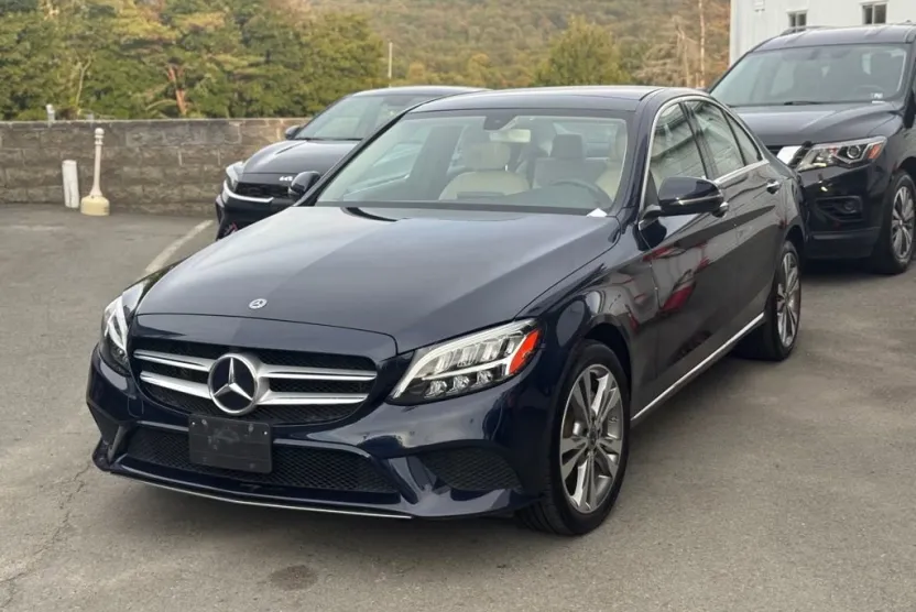 2019 Mercedes Benz C 300 4MATIC photo 1