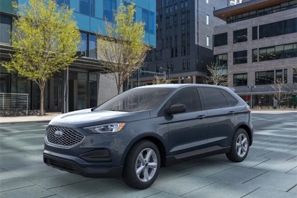 2024 Ford Edge SE photo 1