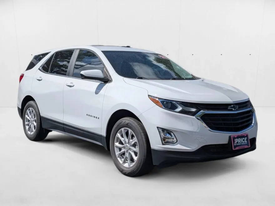 2021 Chevrolet Equinox LT photo 1