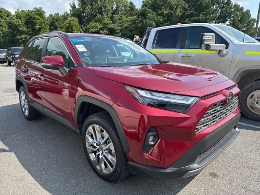 2024 Toyota RAV4 Limited photo 1