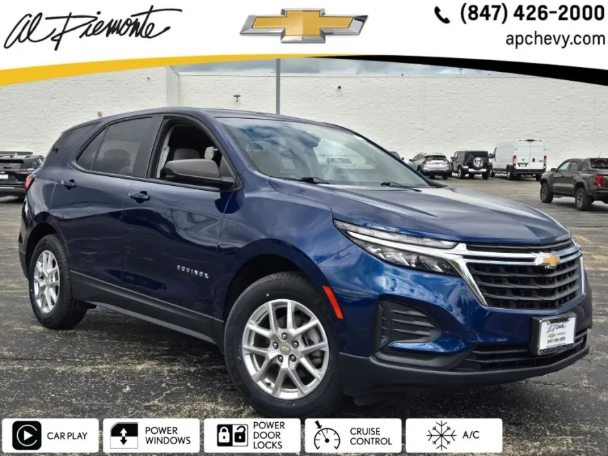 2022 Chevrolet Equinox LS photo 1