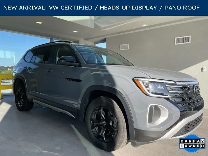 2024 Volkswagen Atlas Peak Edition SEL photo 1