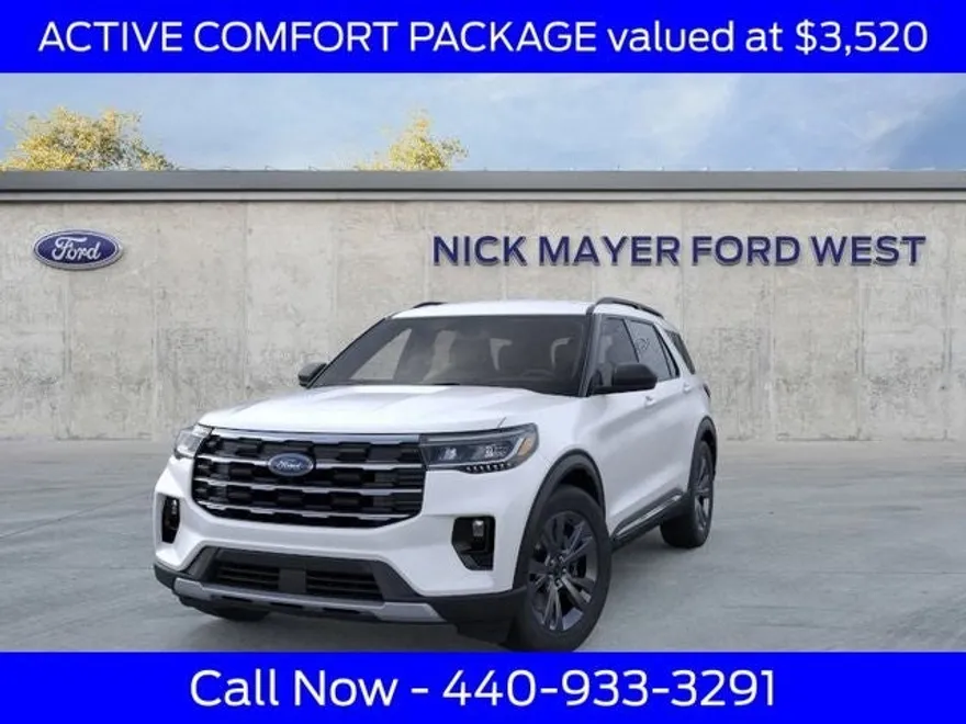 2025 Ford Explorer photo 1