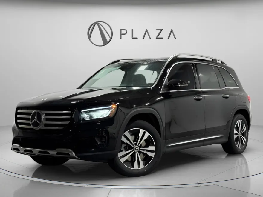 2025 Mercedes Benz GLB 250 4MATIC photo 1