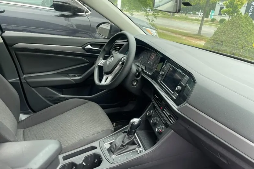 2019 Volkswagen Jetta S photo 1
