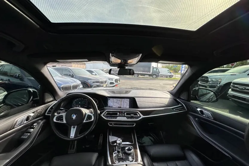 2021 Bmw X7 M50i photo 1