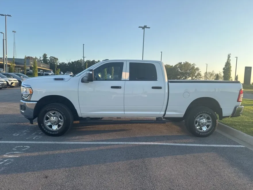 2024 Ram 2500 Tradesman photo 1