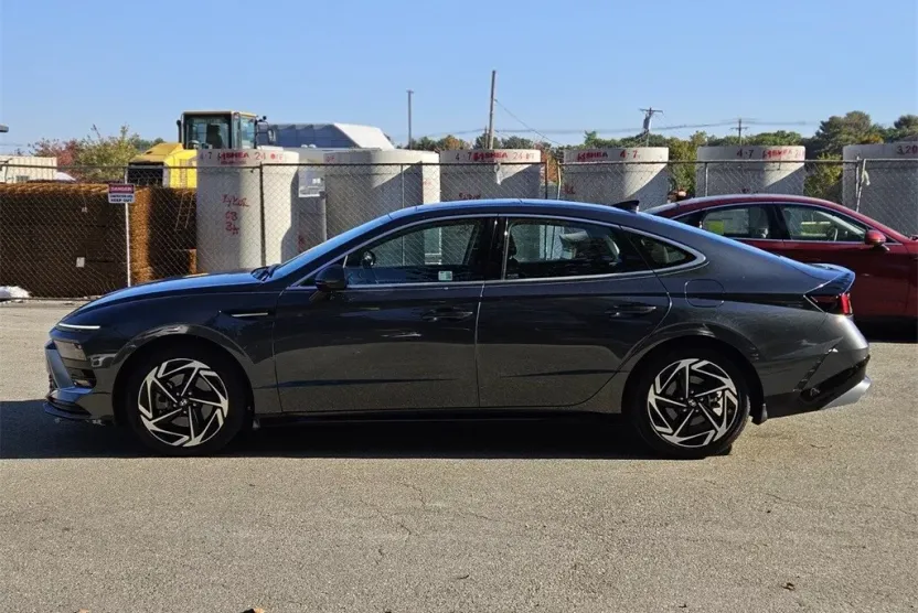 2024 Hyundai Sonata SEL Convenience photo 1