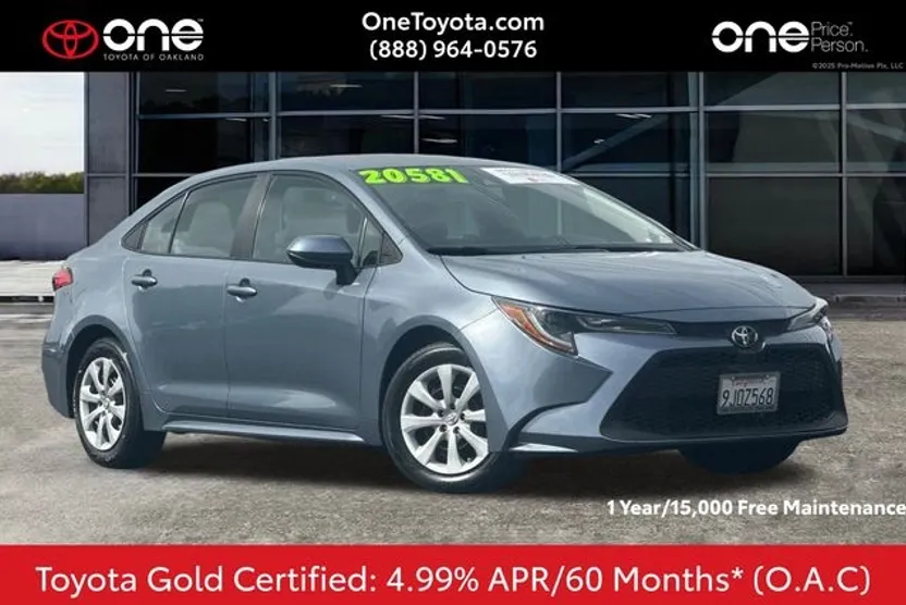 2022 Toyota Corolla LE photo 1