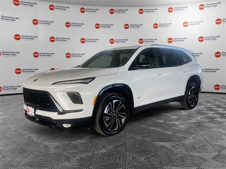 2025 Buick Enclave Sport Touring photo 1