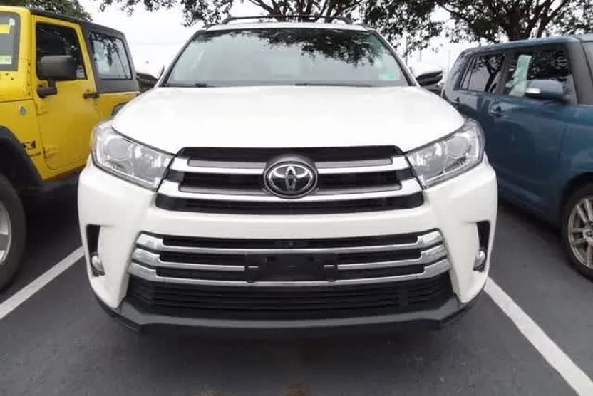 2018 Toyota Highlander Limited Platinum photo 1