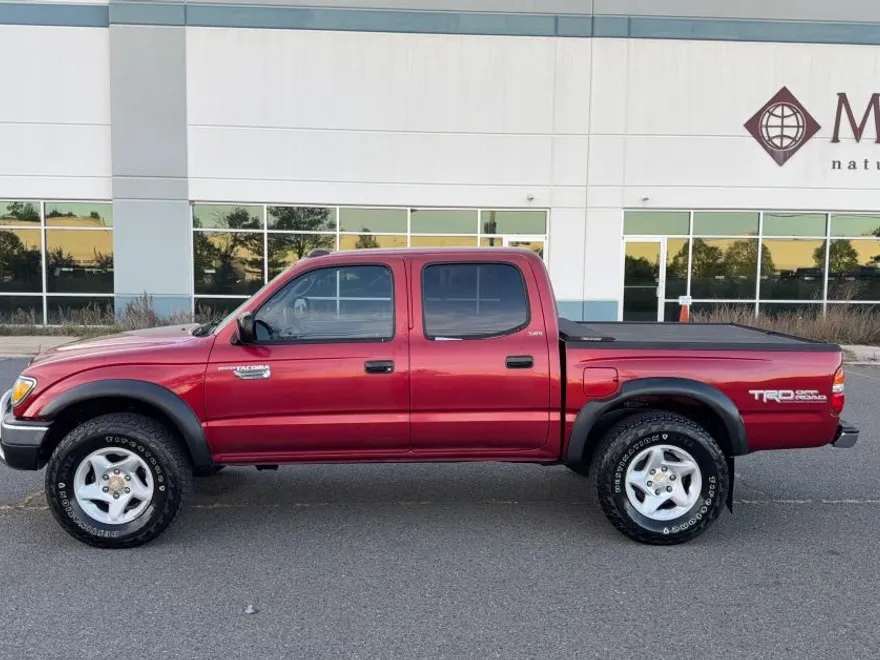 2004 Toyota Tacoma Double Cab photo 1